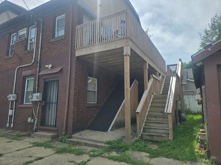 Property Photo:  658-60 E. 7th Street  PA 16501 
