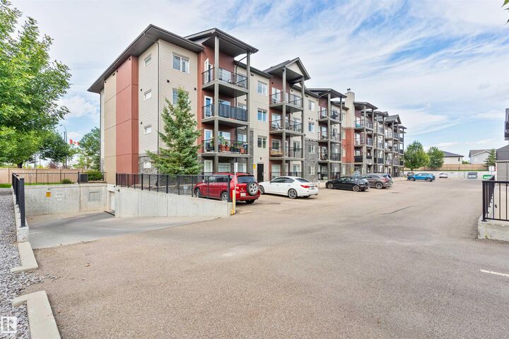 Property Photo:  9523 160 Avenue NW 401  AB T5Z 0N1 