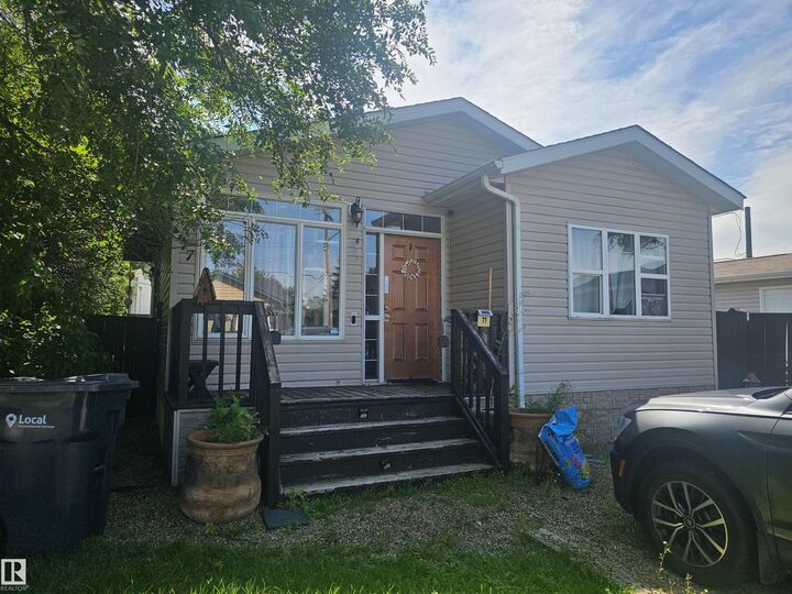 77 305 Calahoo Road — photo 1