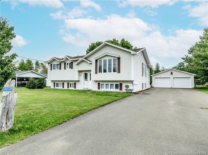 123 Acadie — photo 1