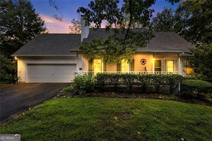 Property Photo: 641 Martins Grove Road GA 30533