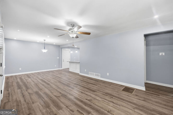 Property Photo: 2250 Bouldercrest Road SE GA 30316