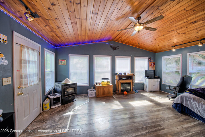 Property Photo: 4065 S Lyons Road MI 48851