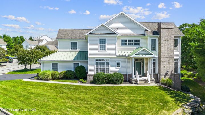 Property Photo:  1504 Verne Close  PA 18507 