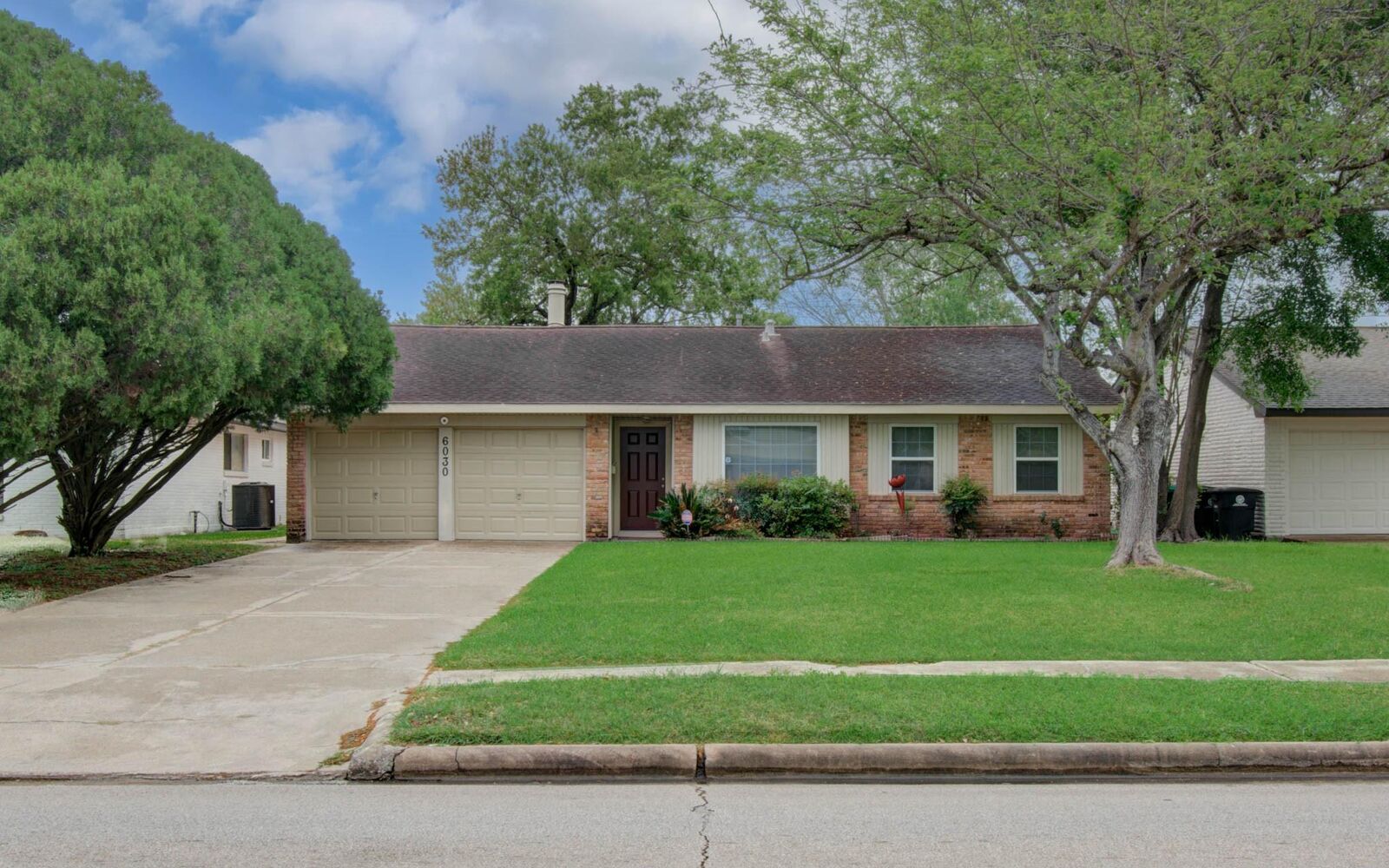 Property Photo:  6030 Willowbend Boulevard  TX 77096 