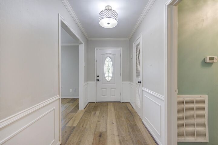 Property Photo:  5019 Oak Forest Drive  TX 77018 