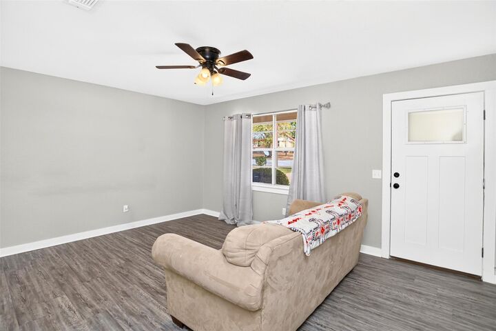 Property Photo:  109 Frankens Street  TX 75941 