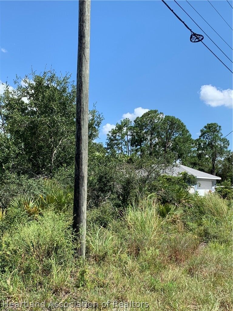 Property Photo: 10006 S Orange Blossom Boulevard FL 33875