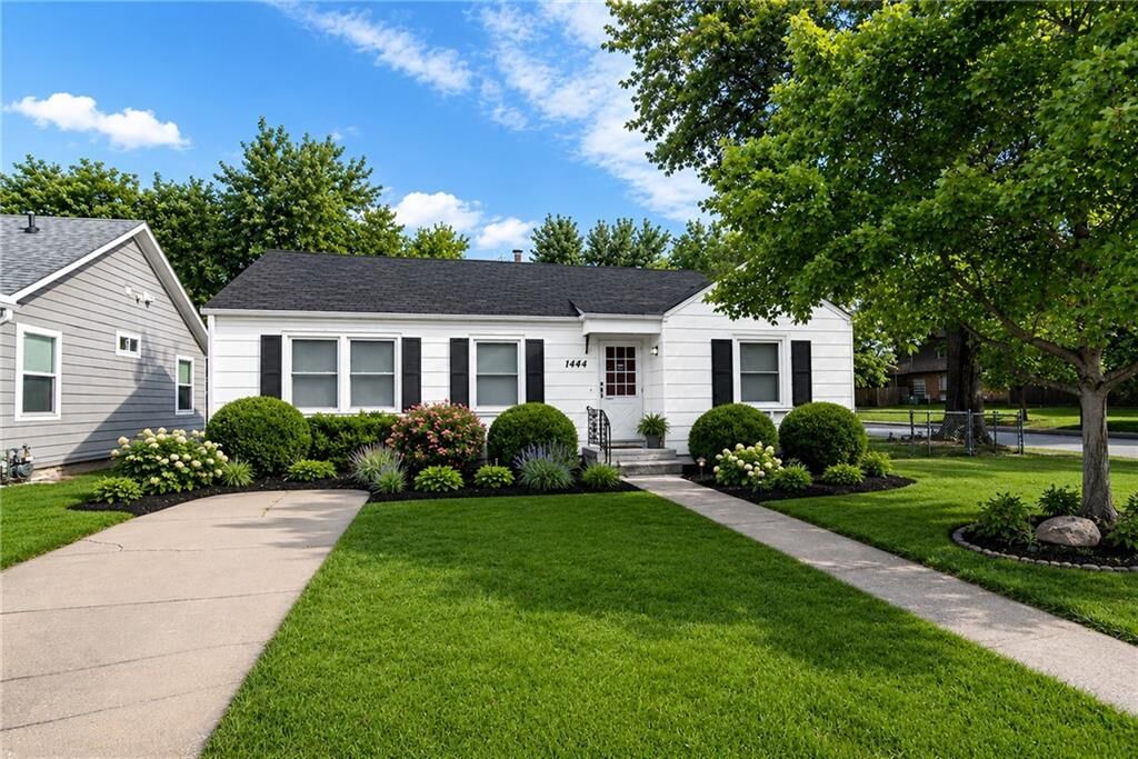 Property Photo:  1444 E 24th Avenue  MO 64116 