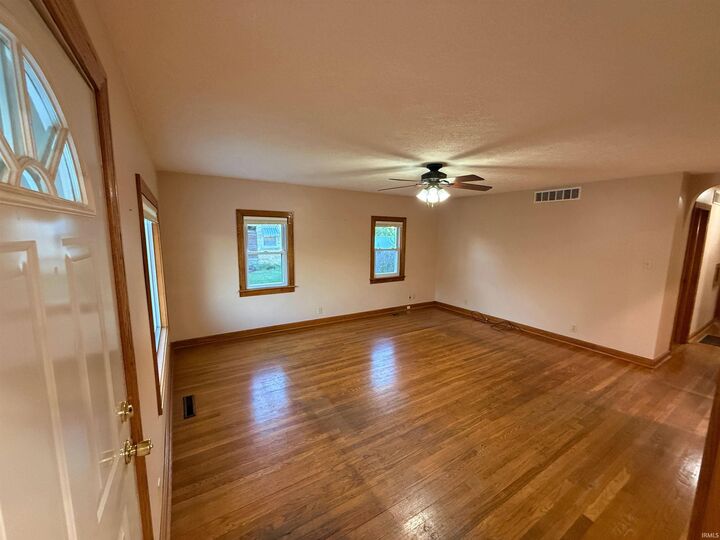 Property Photo:  202 Dewey Avenue  IN 47501 