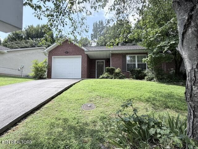 Property Photo:  943 Spring Park Rd  TN 37914 