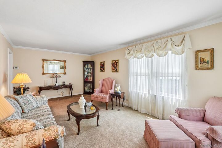 Property Photo:  105 Hildreth Place  NY 10704 