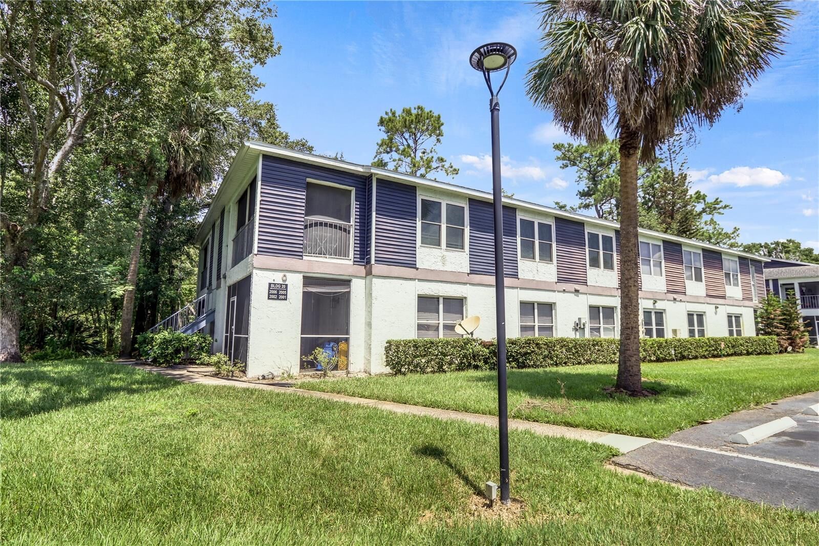 Property Photo:  2005 Northlake Drive  FL 32773 