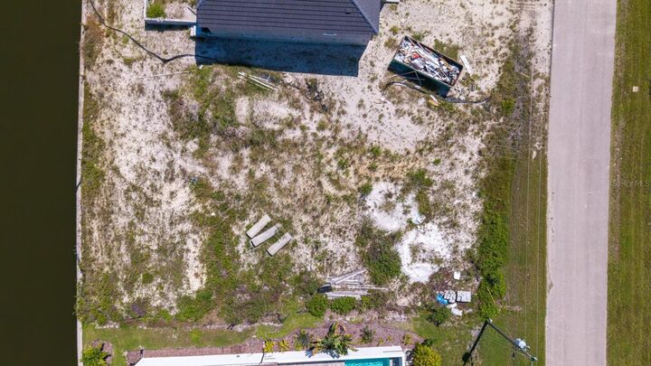 Property Photo: 15068 Aquarius Circle FL 33981