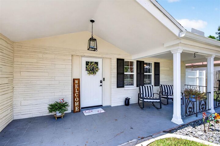 Property Photo:  7235 Astor Drive  FL 34652 