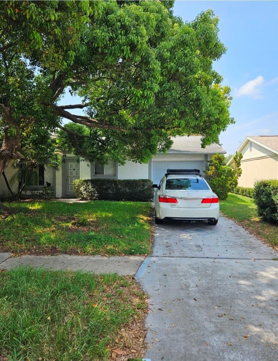 Property Photo: 4941 Goucher Lane FL 32821