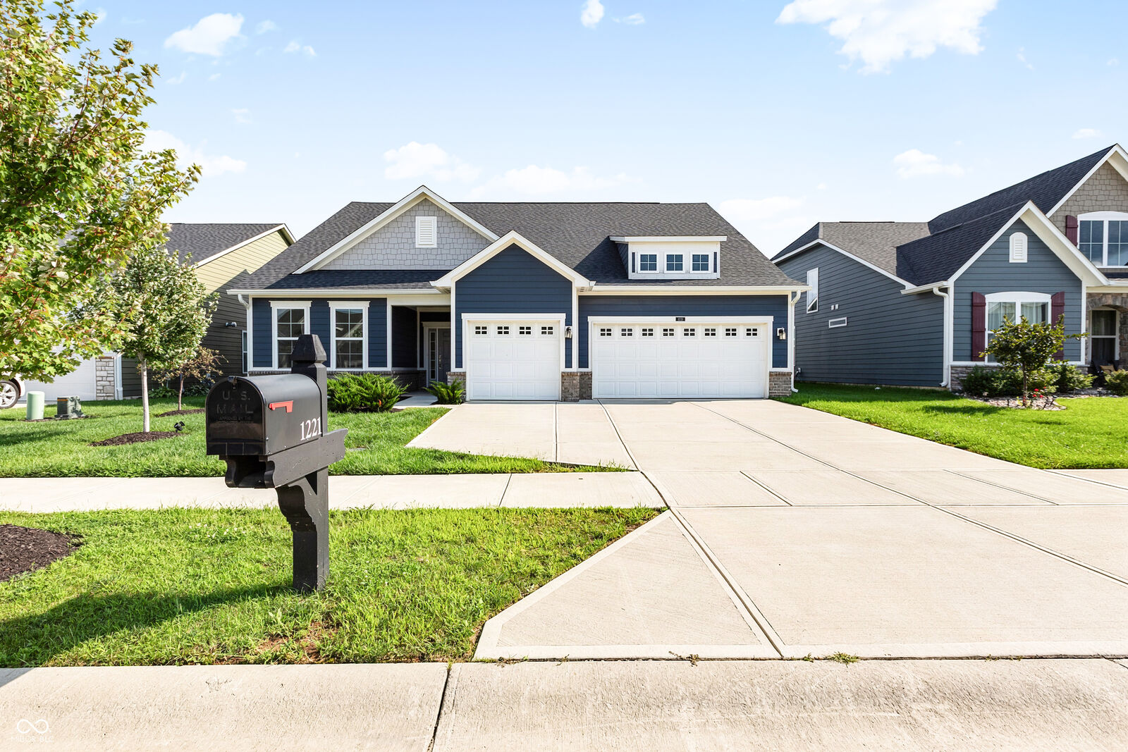 Property Photo:  1221 Malbec Circle  IN 46074 