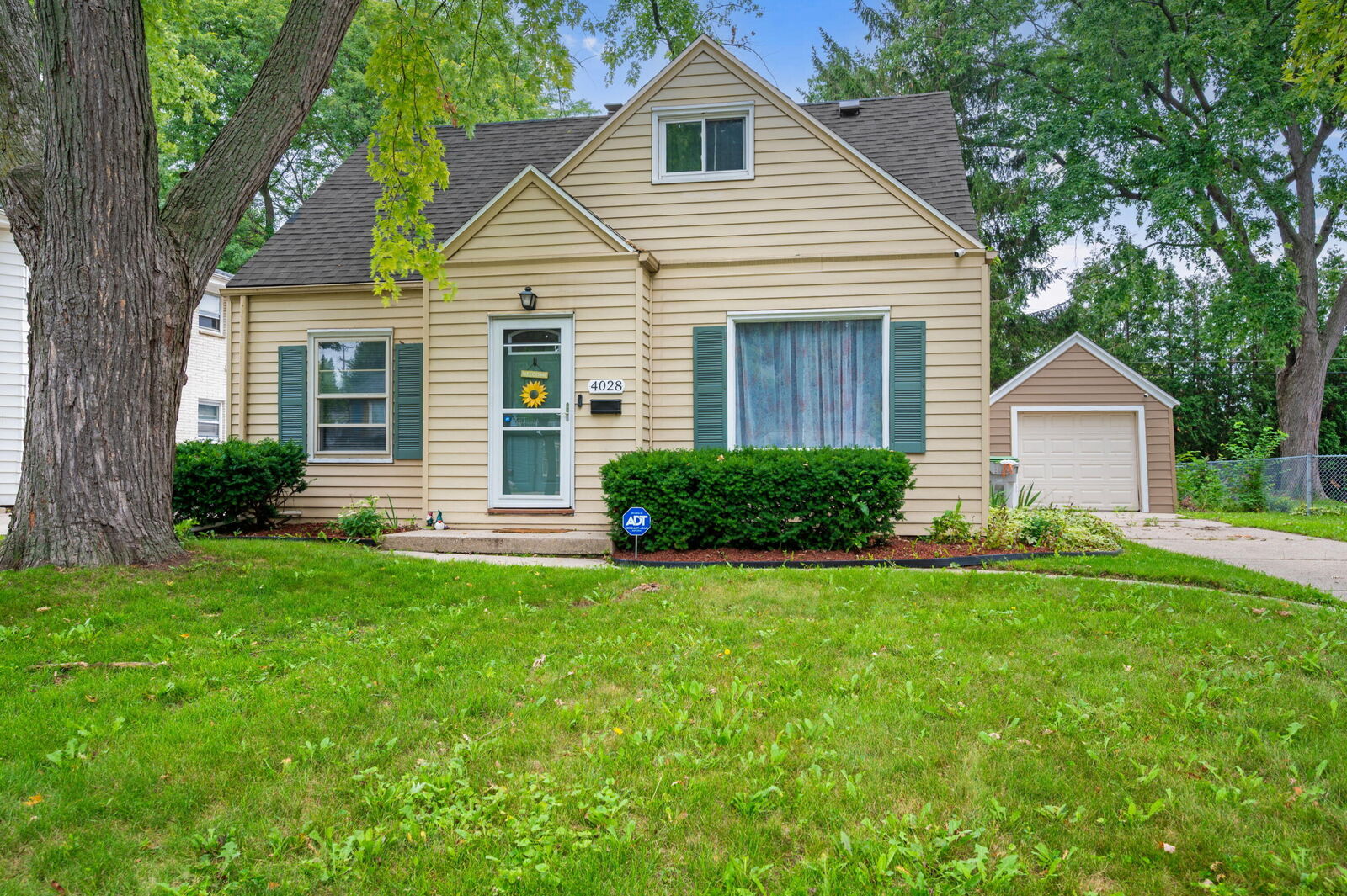 Property Photo: 4028 N 83rd St WI 53222