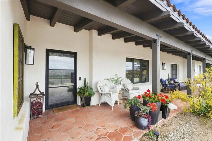 Property Photo:  530 Calle Cielo  CA 93444 