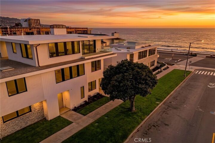 Property Photo:  1400 Esplanade 2  CA 90277 