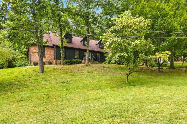 Property Photo:  5117 Dorchester Cir  TN 37027 