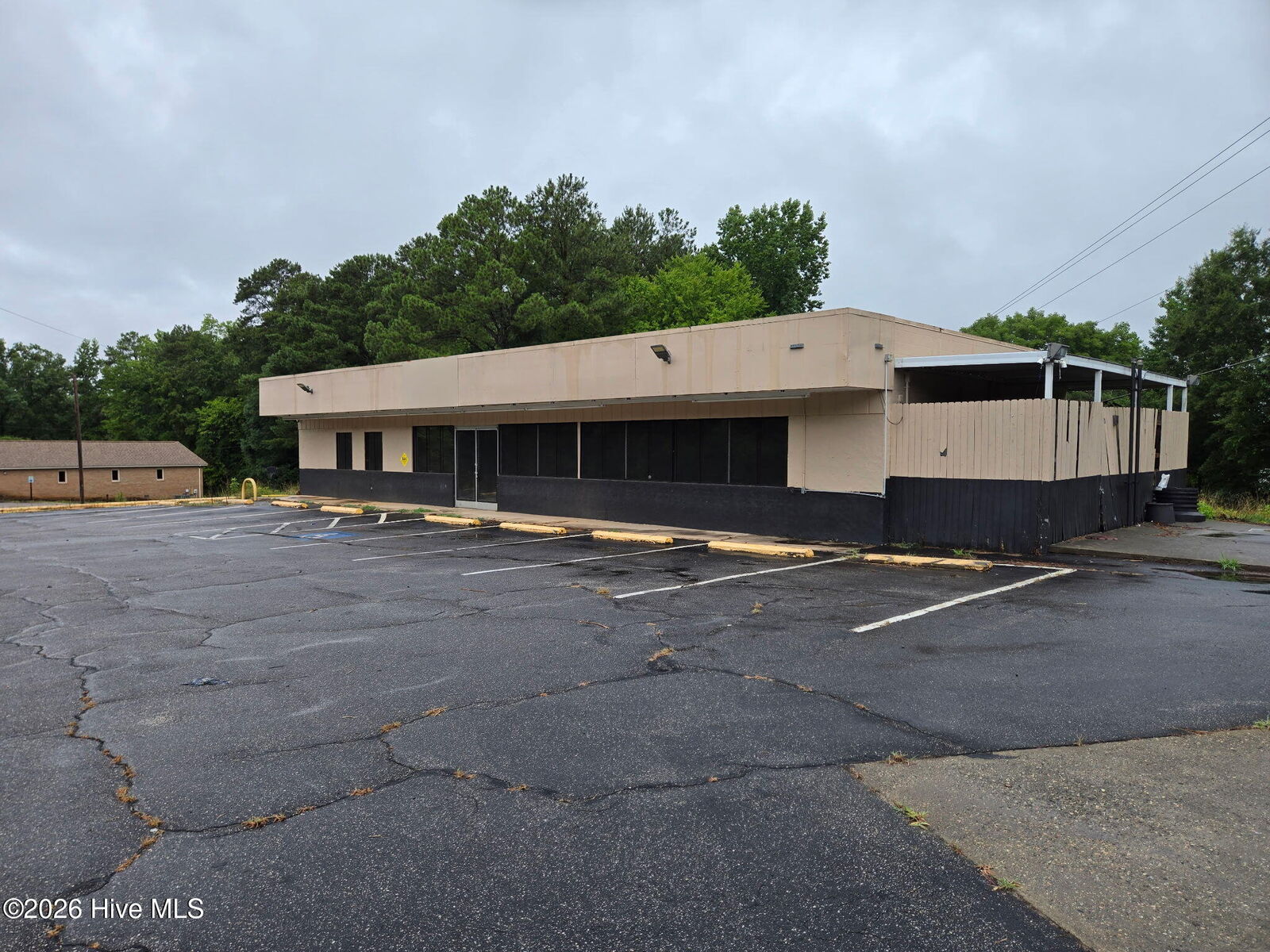 Property Photo:  1522 W Wall Street  NC 28170 
