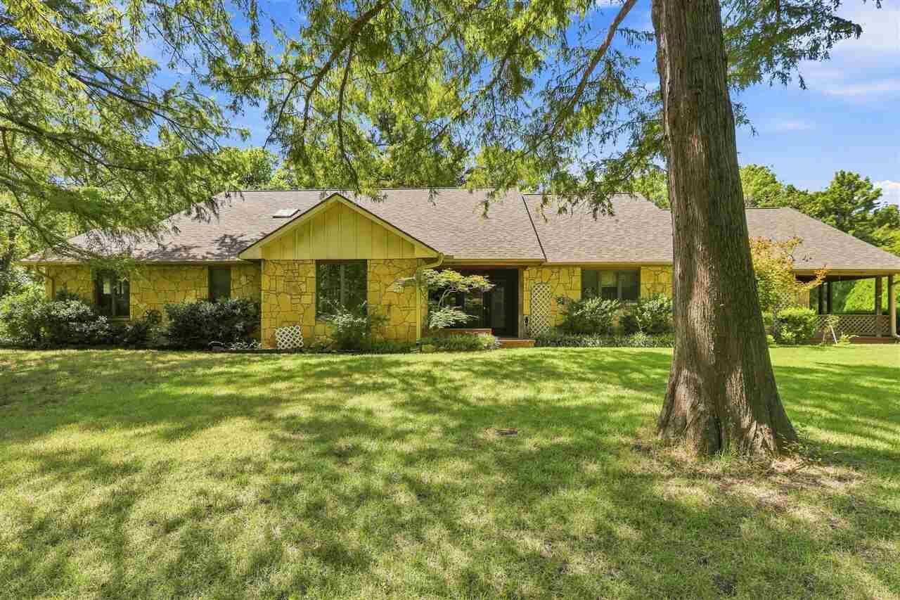 Property Photo:  80 Elmwood  OK 74601 