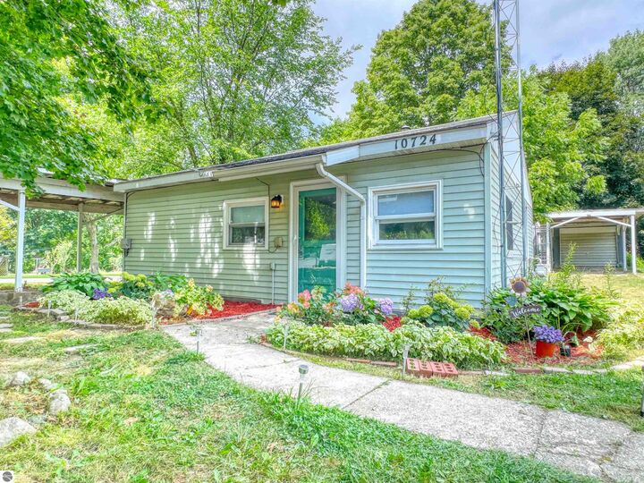 Property Photo:  10724 Cutler Street  MI 49320 