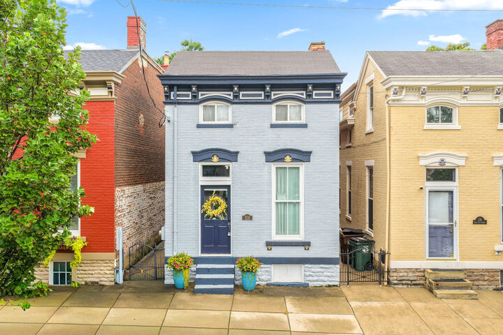 Property Photo:  318 E 7th Street  KY 41071 