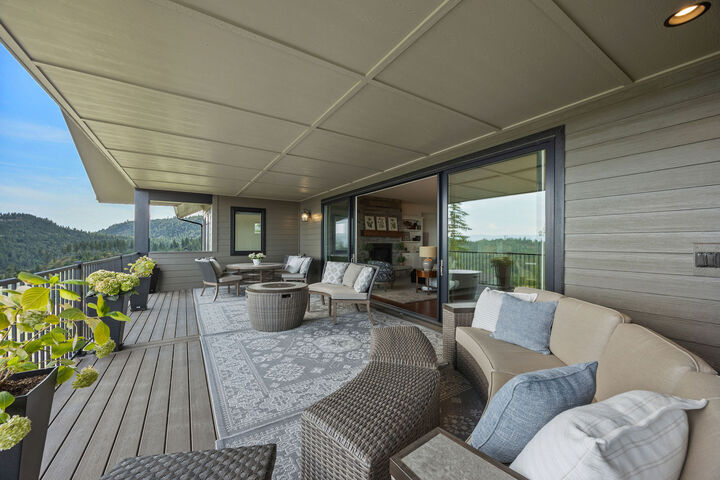 Property Photo: 376 Ridgeline Drive MT 59922