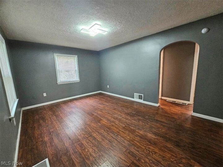 Property Photo:  1368 Orlando Avenue  OH 44320 