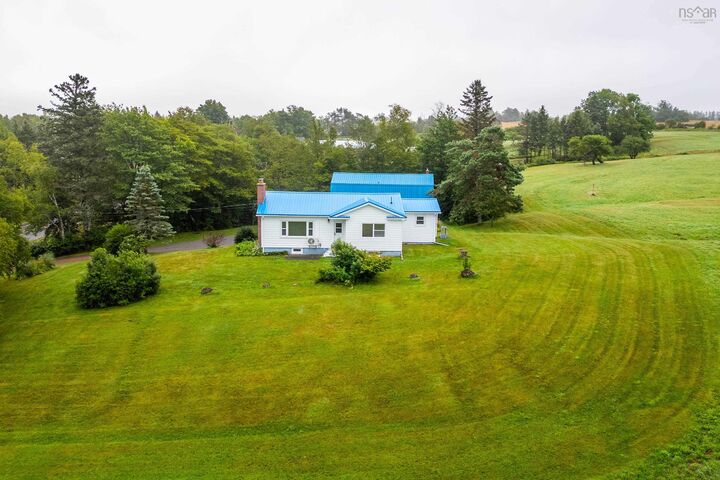 Property Photo:  18785 Highway 2  NS B0L 1C0 