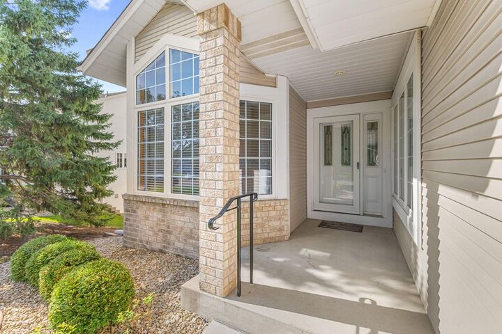 Property Photo:  16505 42nd Avenue N  MN 55446 