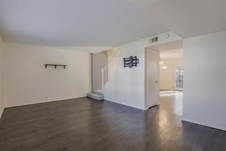 Property Photo:  326 Westview Terrace  TX 76013 