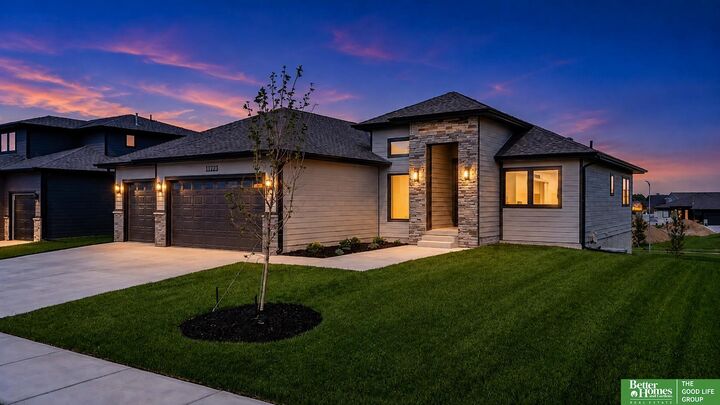 Property Photo: 11703 S 123rd Avenue NE 68046