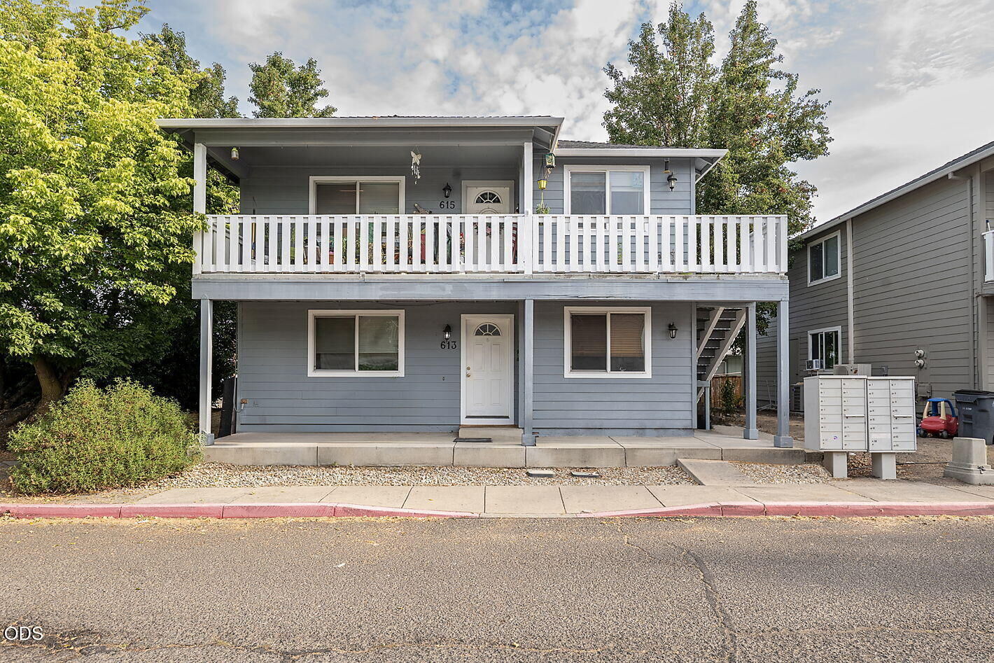 Property Photo: 613 Valley Heart Lane OR 97502
