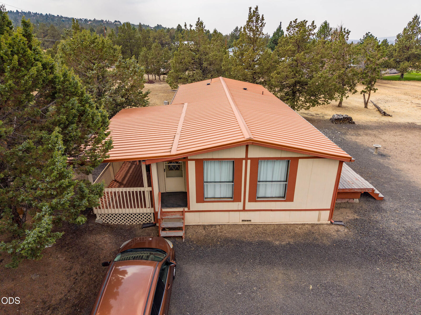 Property Photo:  1643 SE Akins Drive  OR 97754 