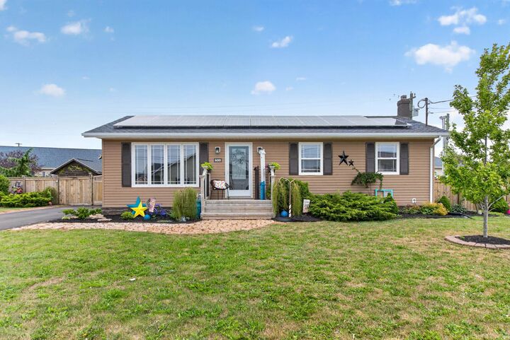 Property Photo:  400 Duke Street  PE C1N 5X5 