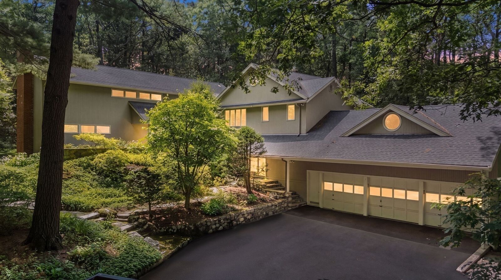 Property Photo:  26 Cart Path Road  MA 02493 