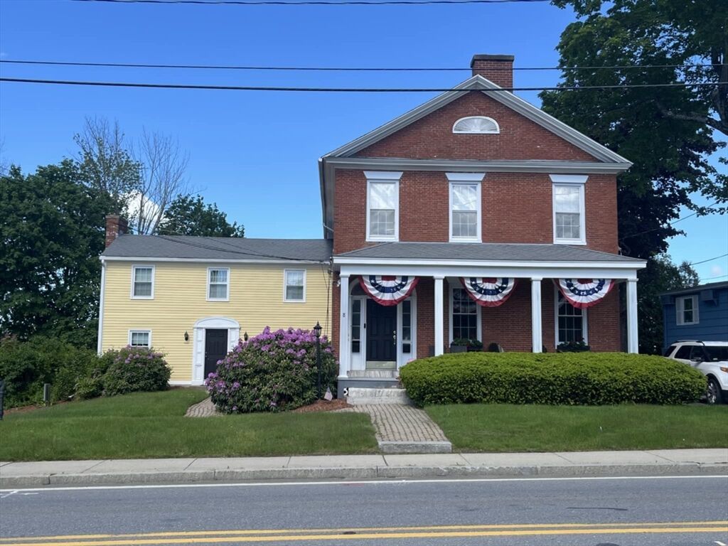 Property Photo:  8 Pleasant Street 2  MA 01524 