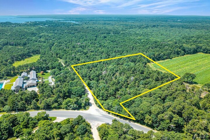 Property Photo:  8 Turkeyland Cove Road  MA 02539 