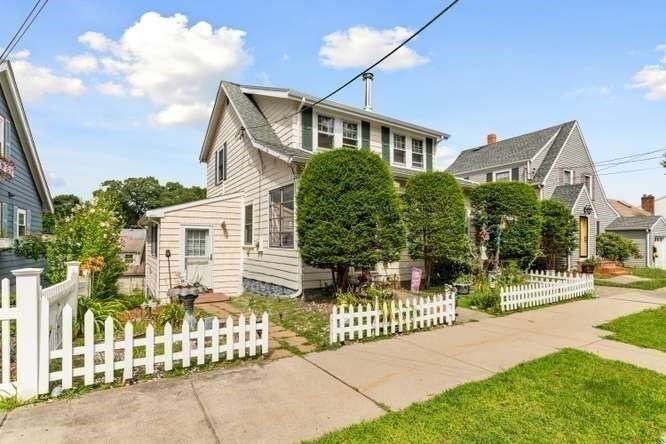 Property Photo:  42 Piedmont St  MA 01904 