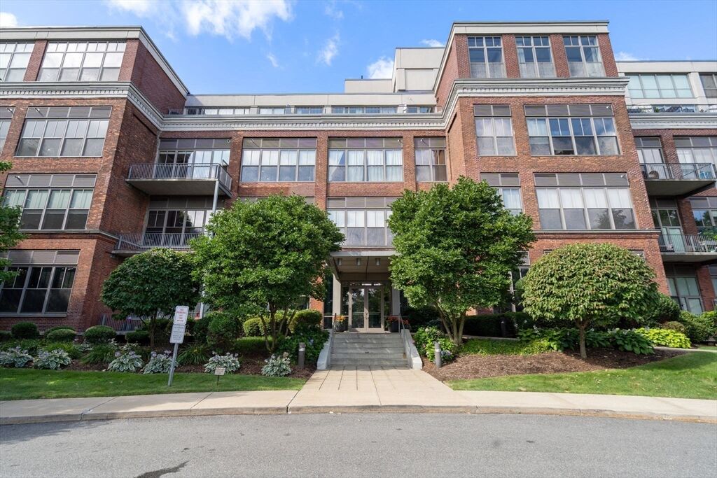 Property Photo: 156 Porter St 240 MA 02128