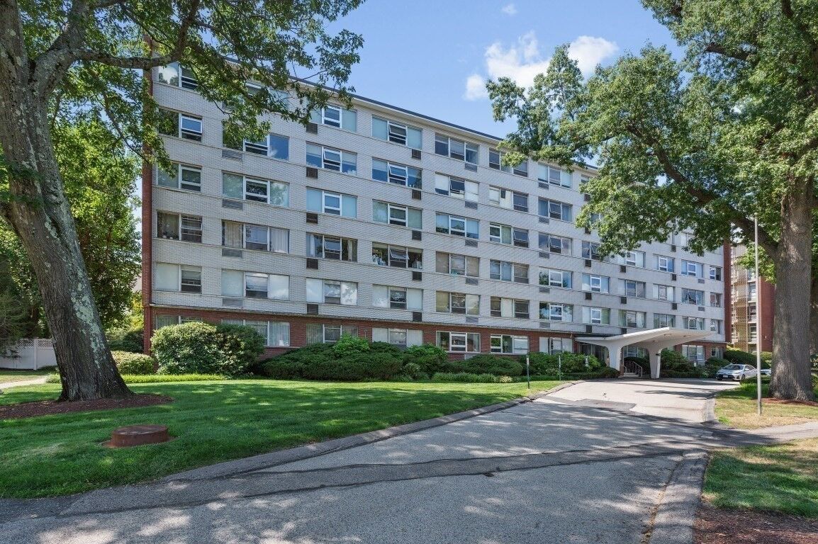 Property Photo: 10 Hammond Pond Parkway 607 MA 02467