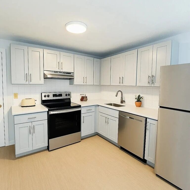 Property Photo:  1671 Main Street 7  MA 01524 