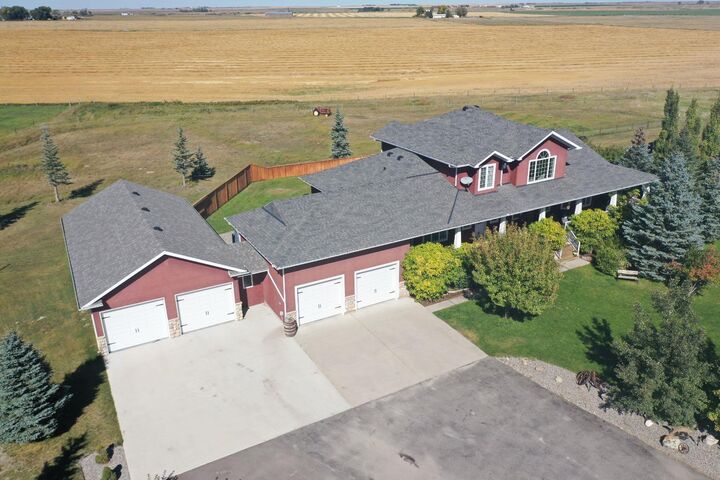 Property Photo: 63 Deer Path Meadows AB T0L 0Z0