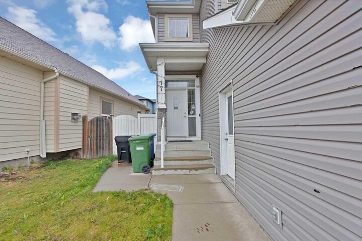 Property Photo: 77 Saddleland Drive NE AB T3J 5J3