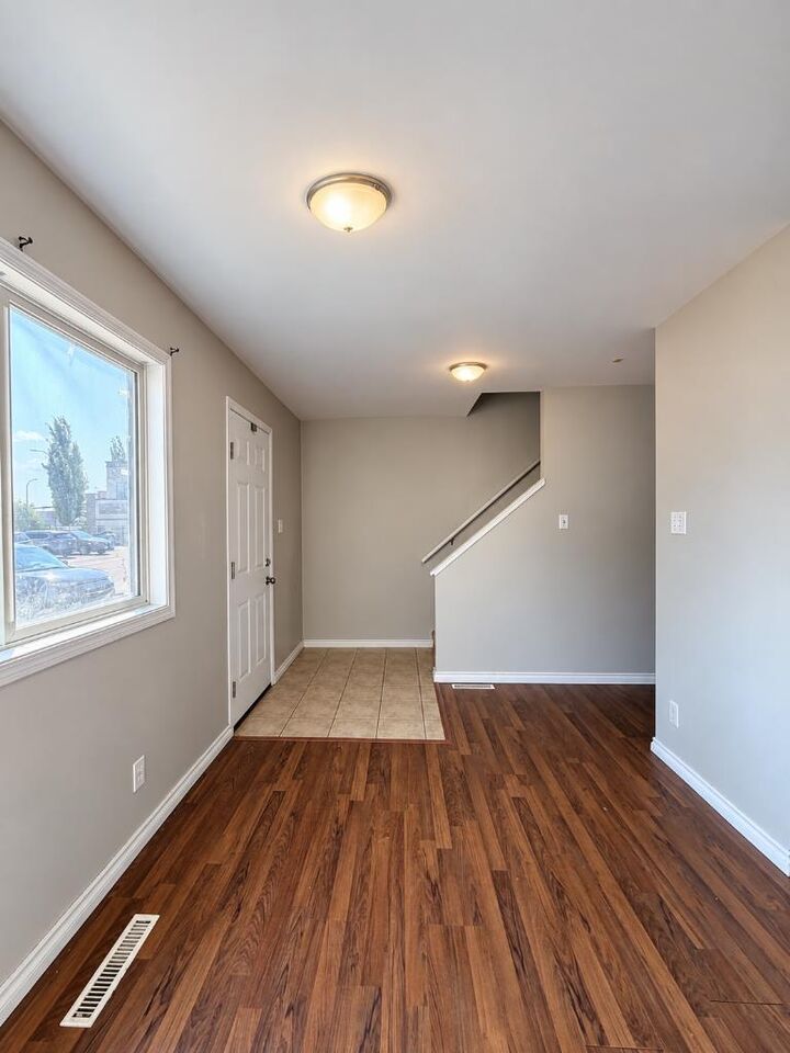 Property Photo: 4719 33 Street 702 AB T4N 0N7