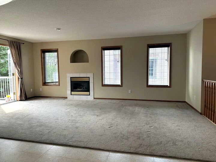 Property Photo: 32 Daines Avenue 22D AB T4R 2Z5