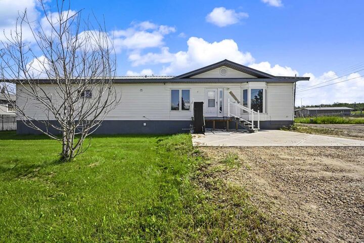 Property Photo:  5003 46 Street  AB T0H 3N0 